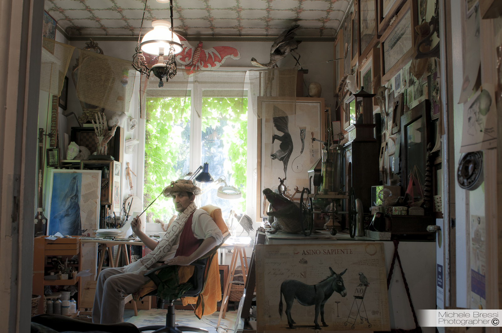 Stefano Faravelli nel suo studio